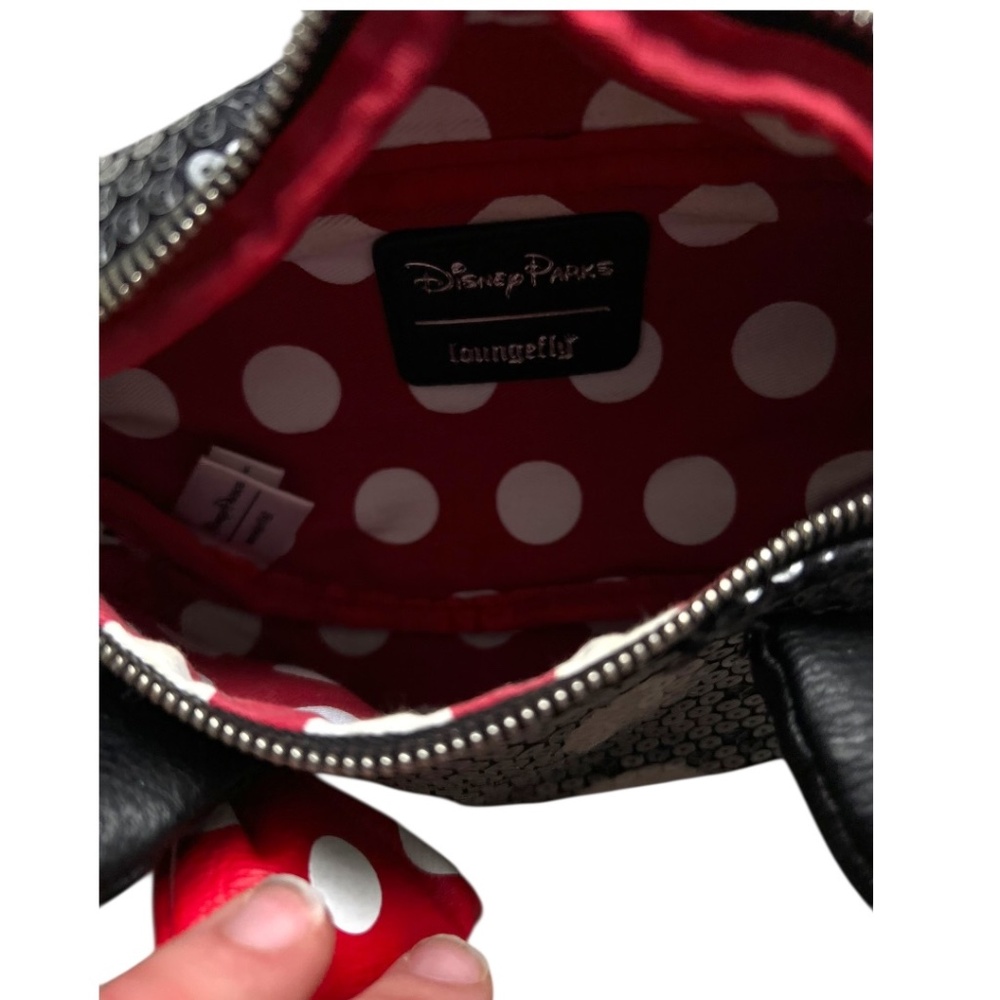 Loungefly Minnie Mouse Sequenced - Fanny Bag EUC - Picture 6 of 8